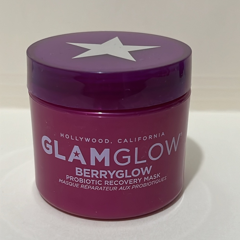 Glamglow Berryglow Probiotic Recover Mask 2.5 oz (75 ml) 10 minutes section